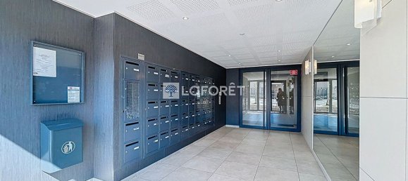 2 bedrooms Apartment in Saint-Cyr-l'Ecole, France No. 149371 11