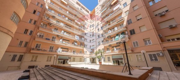 3 bedrooms Penthouse in Rome, Italy No. 335510 38