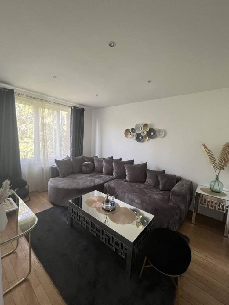 1 bedroom Apartment in Le Perreux-sur-Marne, France No. 177073