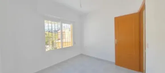 Apartamento de 4 dormitorios en Málaga, Spain No. 175037 14