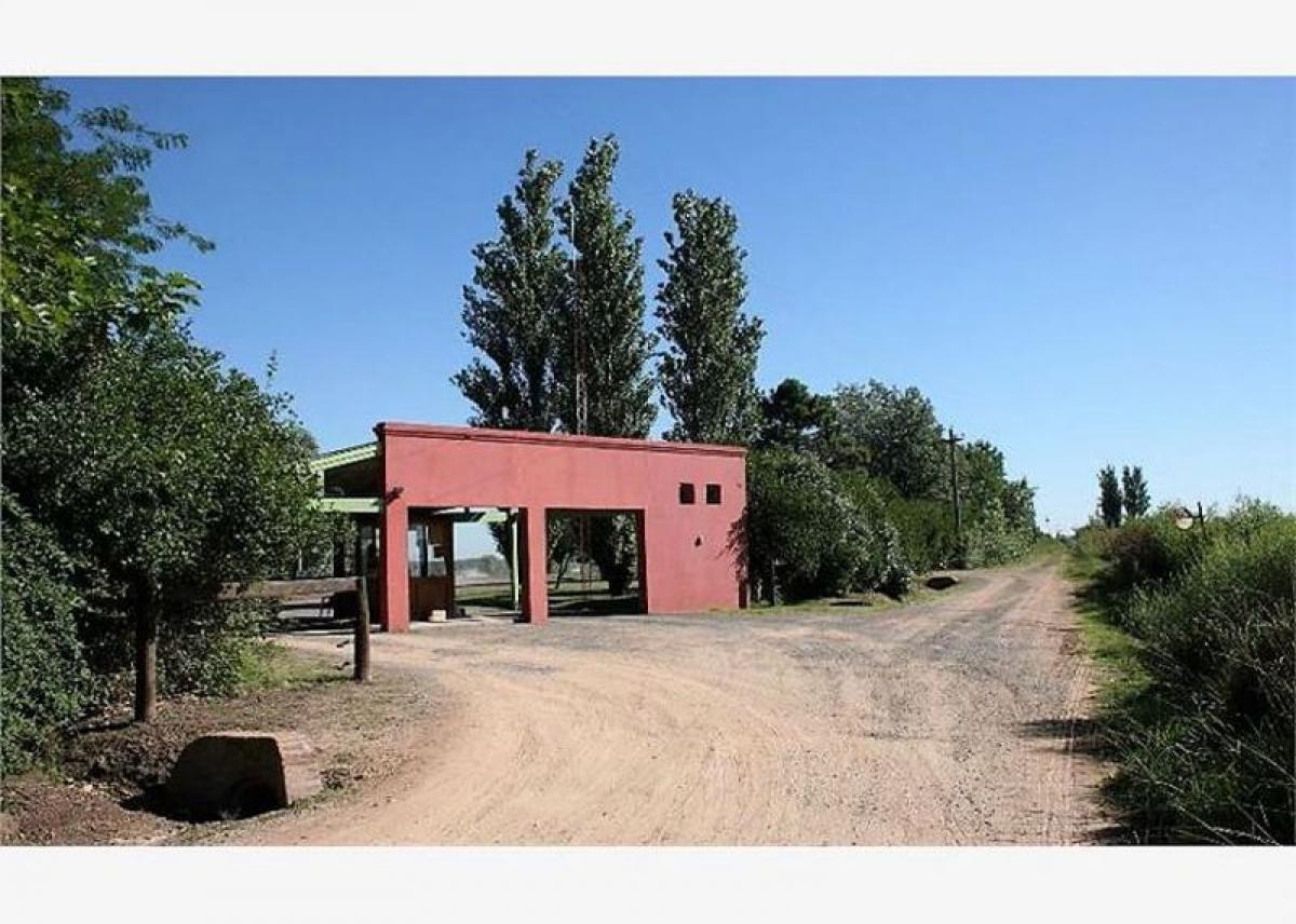 3600m² Commercial property in Pilar, Argentina No. 24210