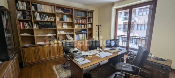 4 bedrooms Apartment in Turin, Italy No. 320171 19