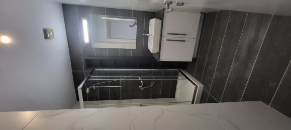 3 bedrooms Apartment in Larnaca, Cyprus No. 35477 12