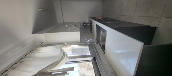 3 bedrooms Apartment in Larnaca, Cyprus No. 35477 15