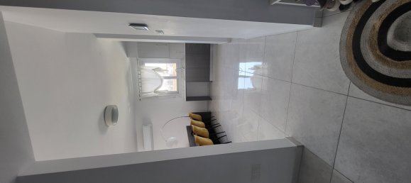 3 bedrooms Apartment in Larnaca, Cyprus No. 35477 3