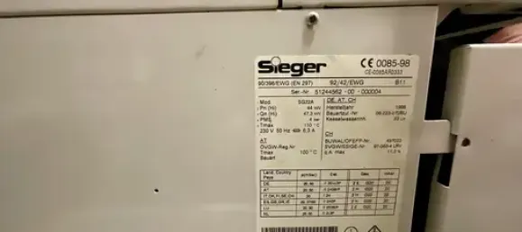 13 rooms Building in Lubeck, Germany No. 42487 22