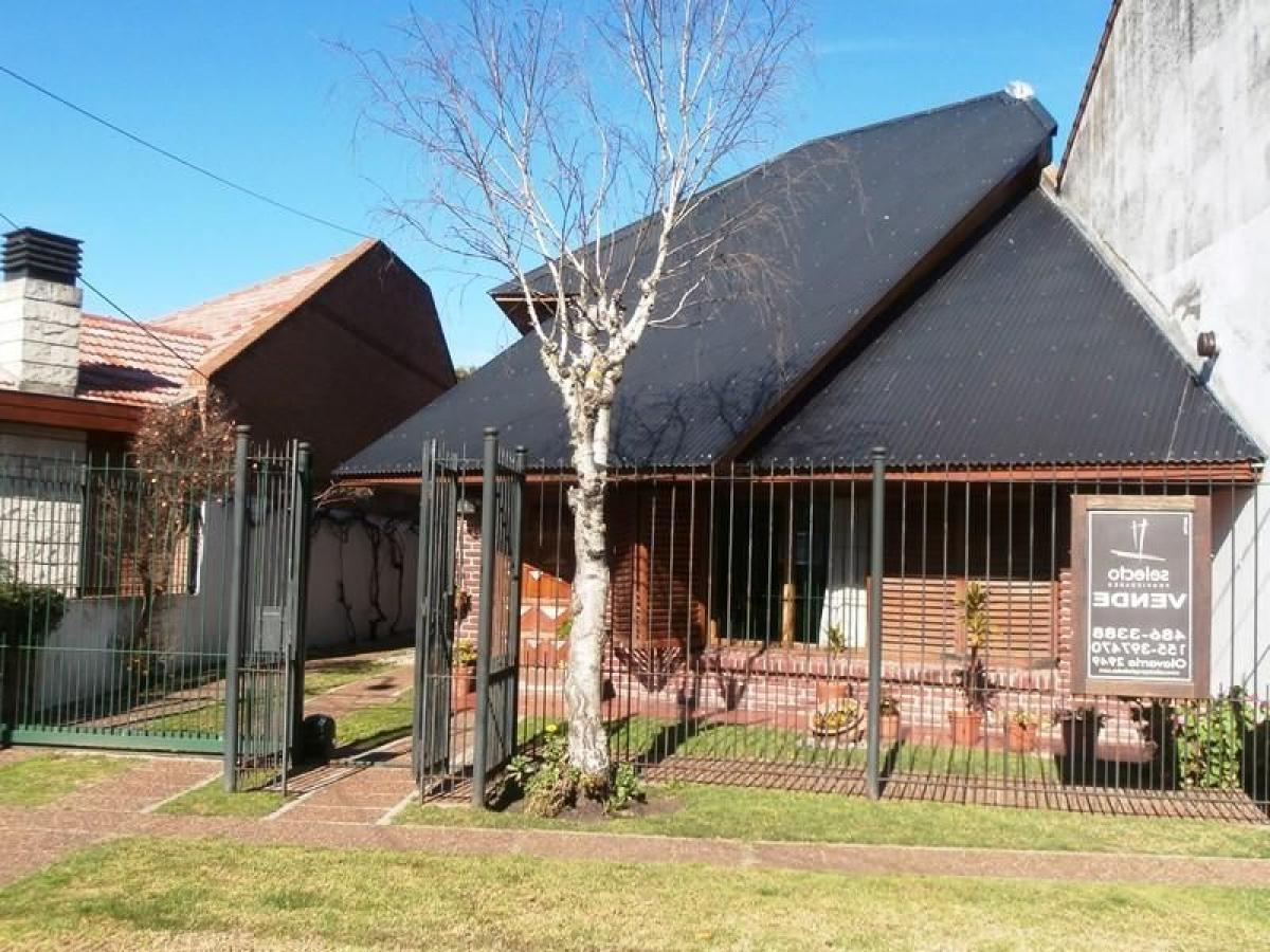 3 bedrooms House in Mar del Plata, Argentina No. 97454