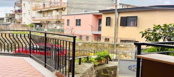 3 Schlafzimmer Villa in Naples, Italy, Nr. 277227 5