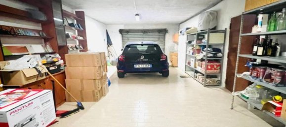 3 Schlafzimmer Villa in Naples, Italy, Nr. 277227 22