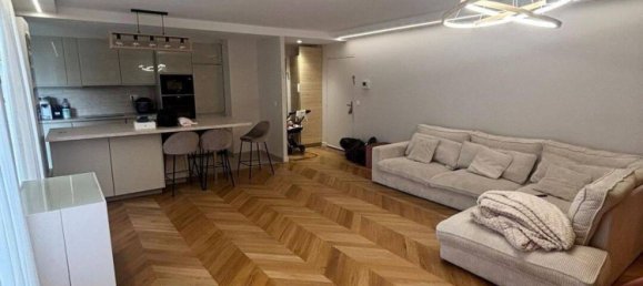 2 bedrooms Apartment in Levallois-Perret, France No. 329012 2