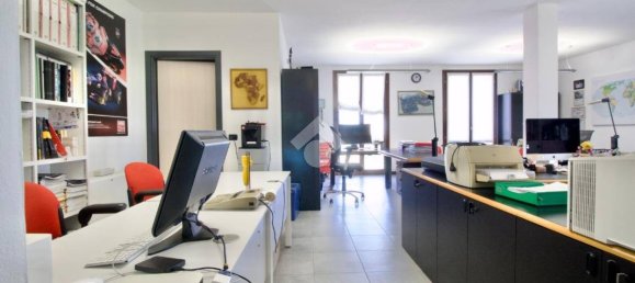 Studio in Reggio Emilia, Italy, Nr. 12436 10