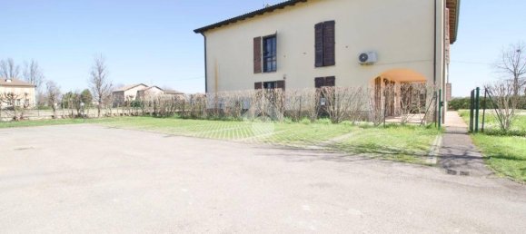 Studio in Reggio Emilia, Italy, Nr. 12436 31