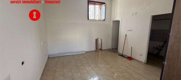 4-Zimmer Doppelhaus in Nola, Italy, Nr. 99521 2