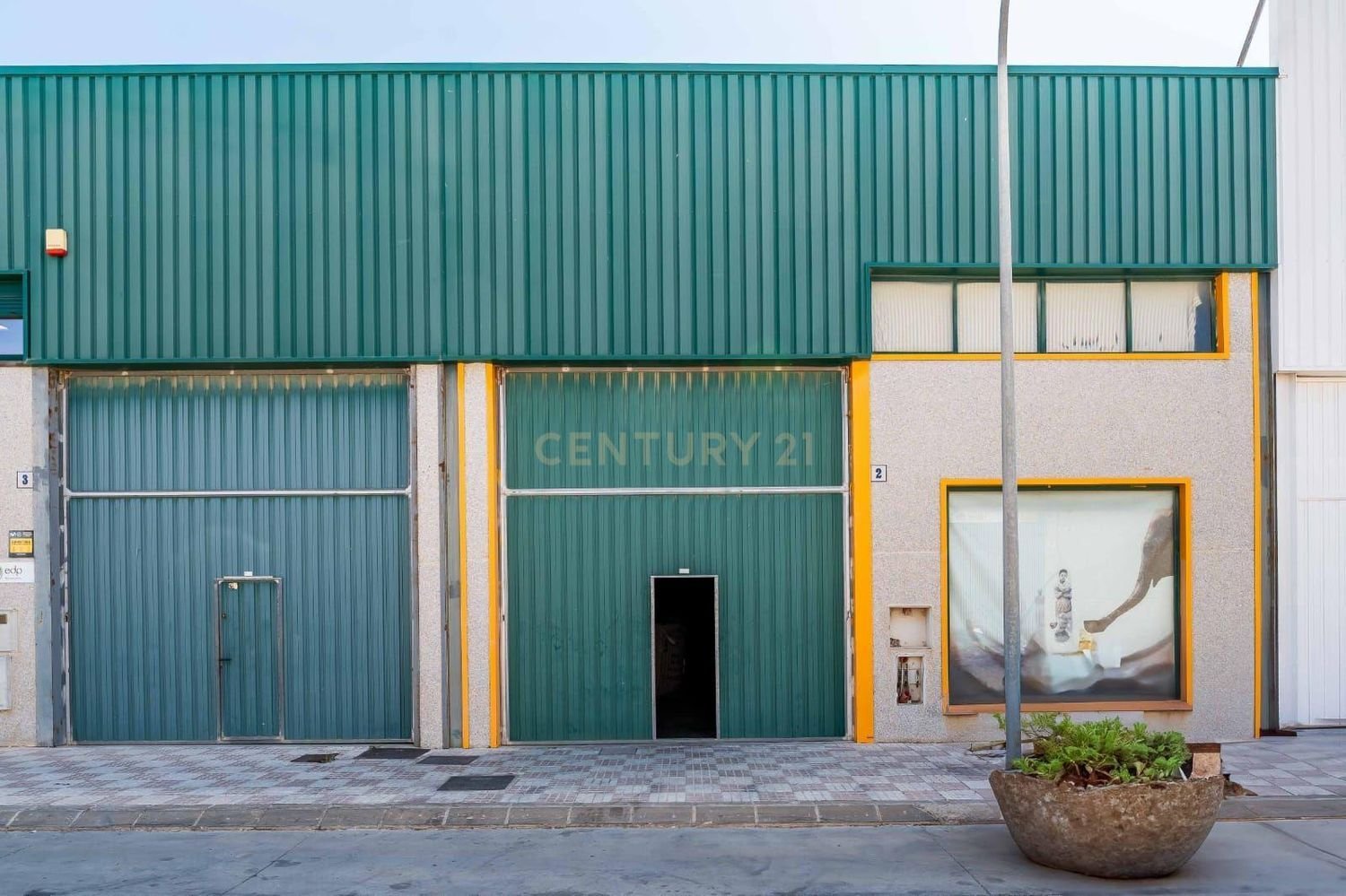 304m² Commercial property in Mijas, Spain No. 198337