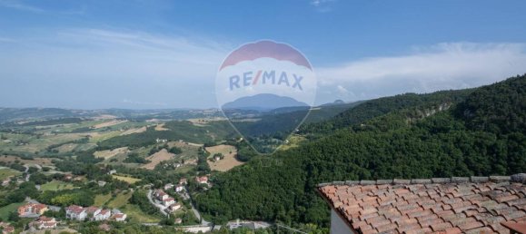 8 rooms Apartment in Arcevia, Italy No. 2255 7