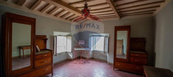 8 rooms Apartment in Arcevia, Italy No. 2255 21