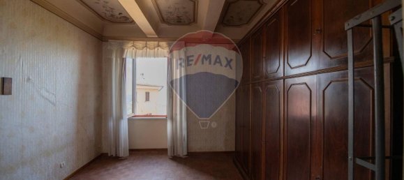 8 rooms Apartment in Arcevia, Italy No. 2255 12