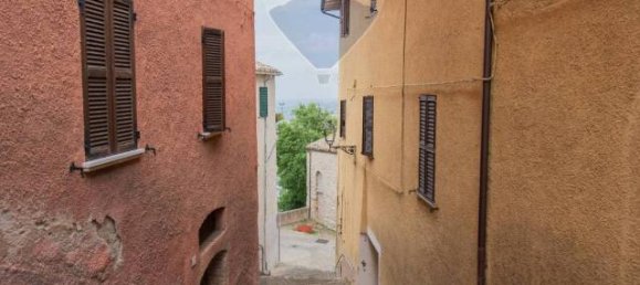 8 rooms Apartment in Arcevia, Italy No. 2255 26