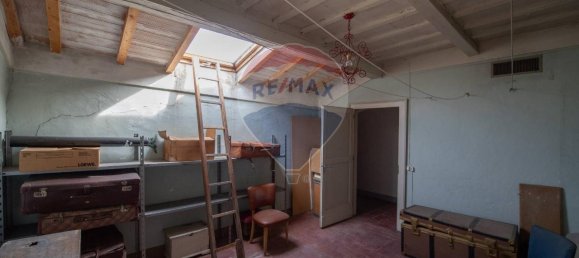 8 rooms Apartment in Arcevia, Italy No. 2255 20