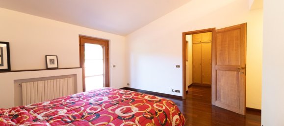 Villa de 4 dormitorios en Osimo, Italy No. 206989 25