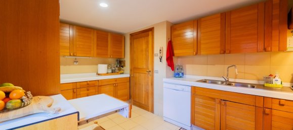 Villa de 4 dormitorios en Osimo, Italy No. 206989 10