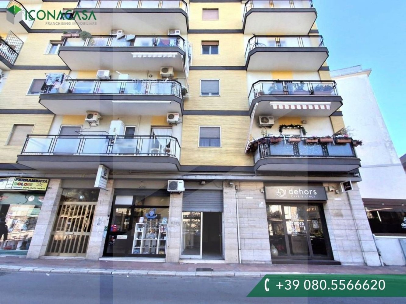 Gewerbliche Immobilie in Bari, Italy 40m², Nr. 21039
