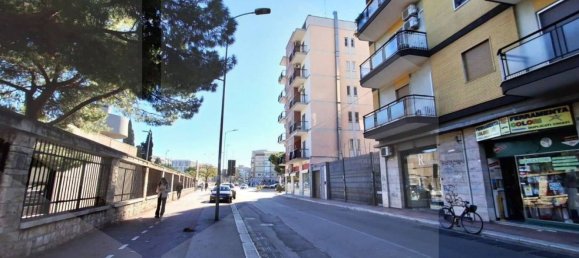 Gewerbliche Immobilie in Bari, Italy 40m², Nr. 21039 11