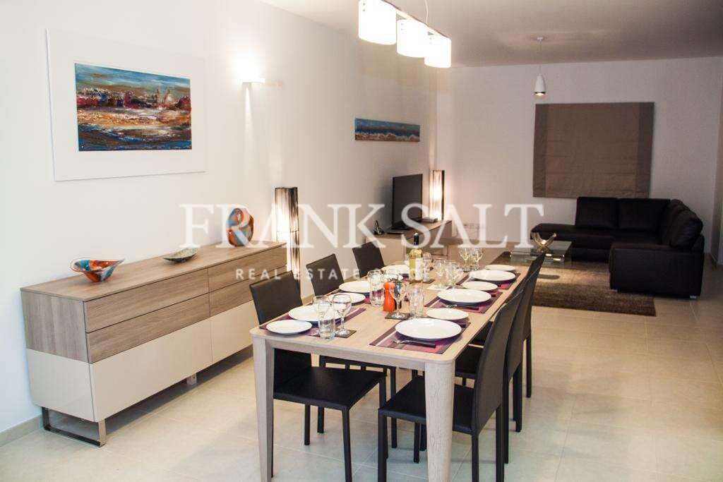 Квартира с 2 спальнями в Сент-Джулианс, Мальта № 9098