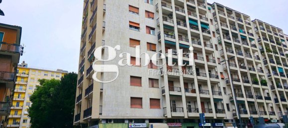 2 Schlafzimmer Penthouse in Milan, Italy, Nr. 378944 37