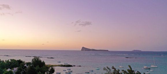 3 bedrooms Villa in Cap Malheureux, Mauritius No. 193 5