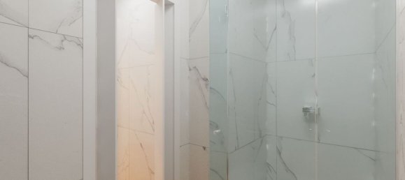 2-salle Appartement à Bari, Italy No. 39602 6