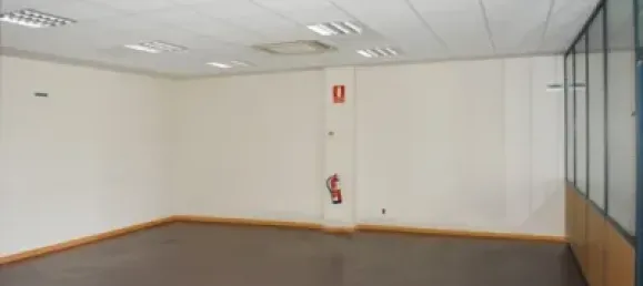 133m² Office in Chartered Community of Navarre, Spain No. 87332 47