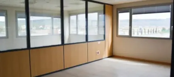 133m² Office in Chartered Community of Navarre, Spain No. 87332 14