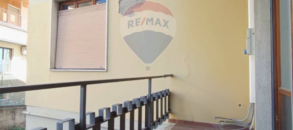 Propiedad comercial de 3 habitaciónes en Figline e Incisa Valdarno, Italy No. 265381 7