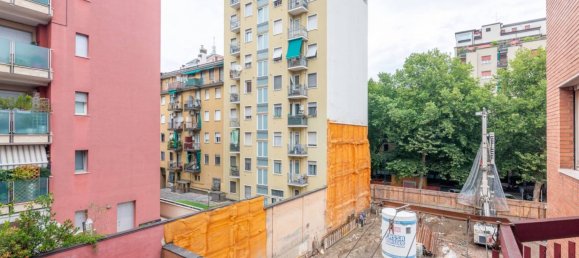 Квартира с 3 спальнями в Милан, Италия № 340520 2