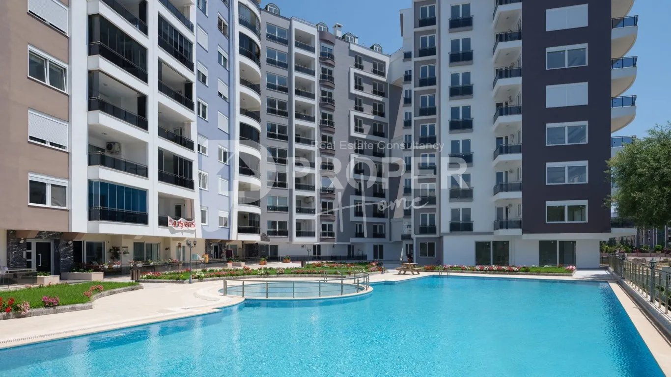 4غرفة شقة في Konyaalti, Turkey رقم 9672