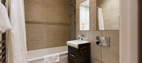 2 bedrooms Apartment in London, United Kingdom No. 6359 4