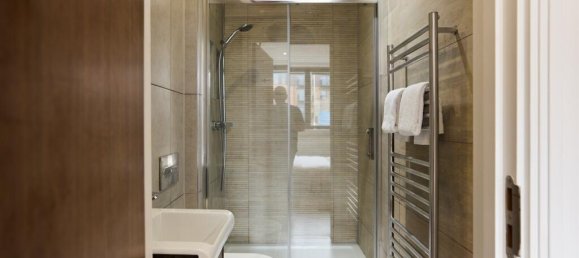 2 bedrooms Apartment in London, United Kingdom No. 6359 12