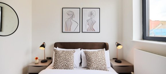 2 bedrooms Apartment in London, United Kingdom No. 6359 3