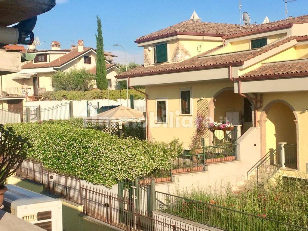 2 bedrooms House in Guidonia Montecelio, Italy No. 238729