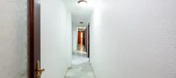 4 bedrooms Apartment in Granada, Spain No. 105640 11