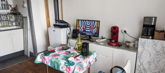 Дом с 19 комнатами в Дё-Севр, Франция № 302986 4