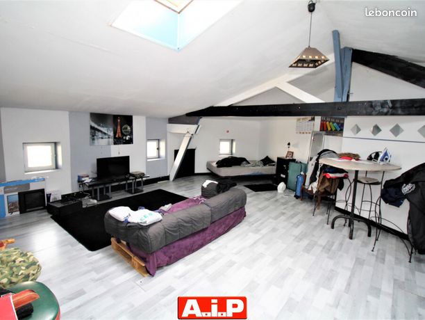 Дом с 19 комнатами в Дё-Севр, Франция № 302986