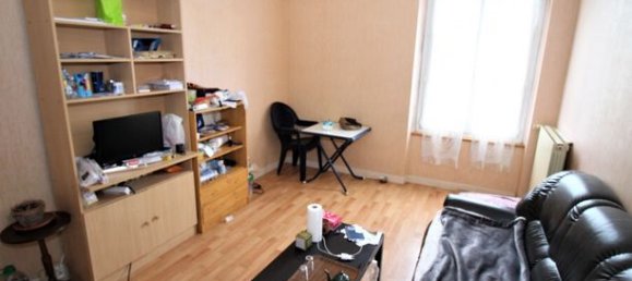 Дом с 19 комнатами в Дё-Севр, Франция № 302986 9