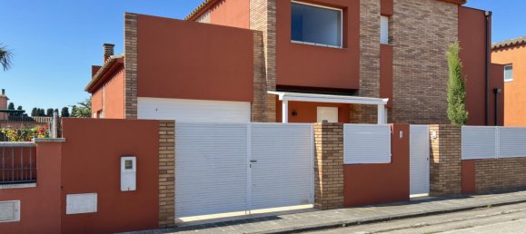 4 bedrooms House in Girona, Spain No. 137787 2