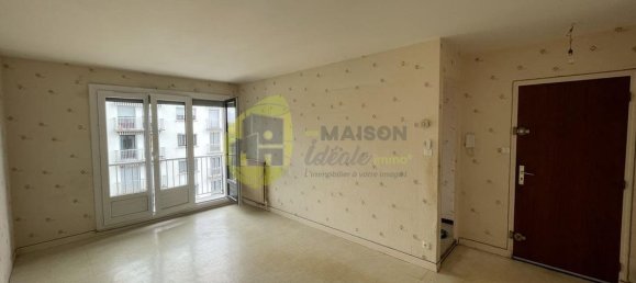 1 bedroom Apartment in Bourges, France No. 153735 8