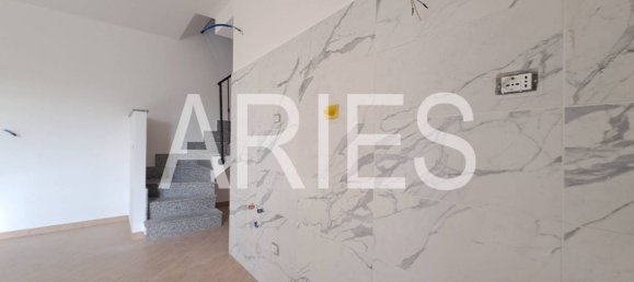 3 Schlafzimmer Wohnung in Rome, Italy, Nr. 177316 10