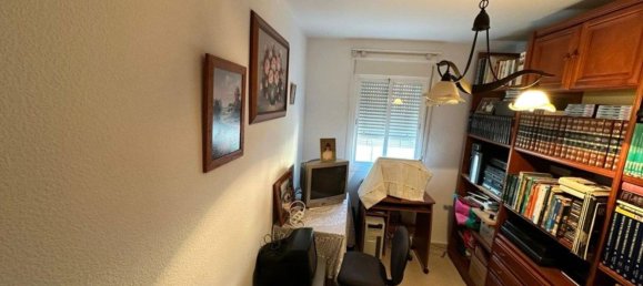 Apartamento de 4 dormitorios en San Luis de Sabinillas, Spain No. 167179 17