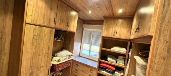 Apartamento de 4 dormitorios en San Luis de Sabinillas, Spain No. 167179 12