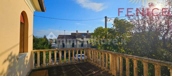 Villa de 5 dormitorios en Cornuda, Italy No. 320599 12